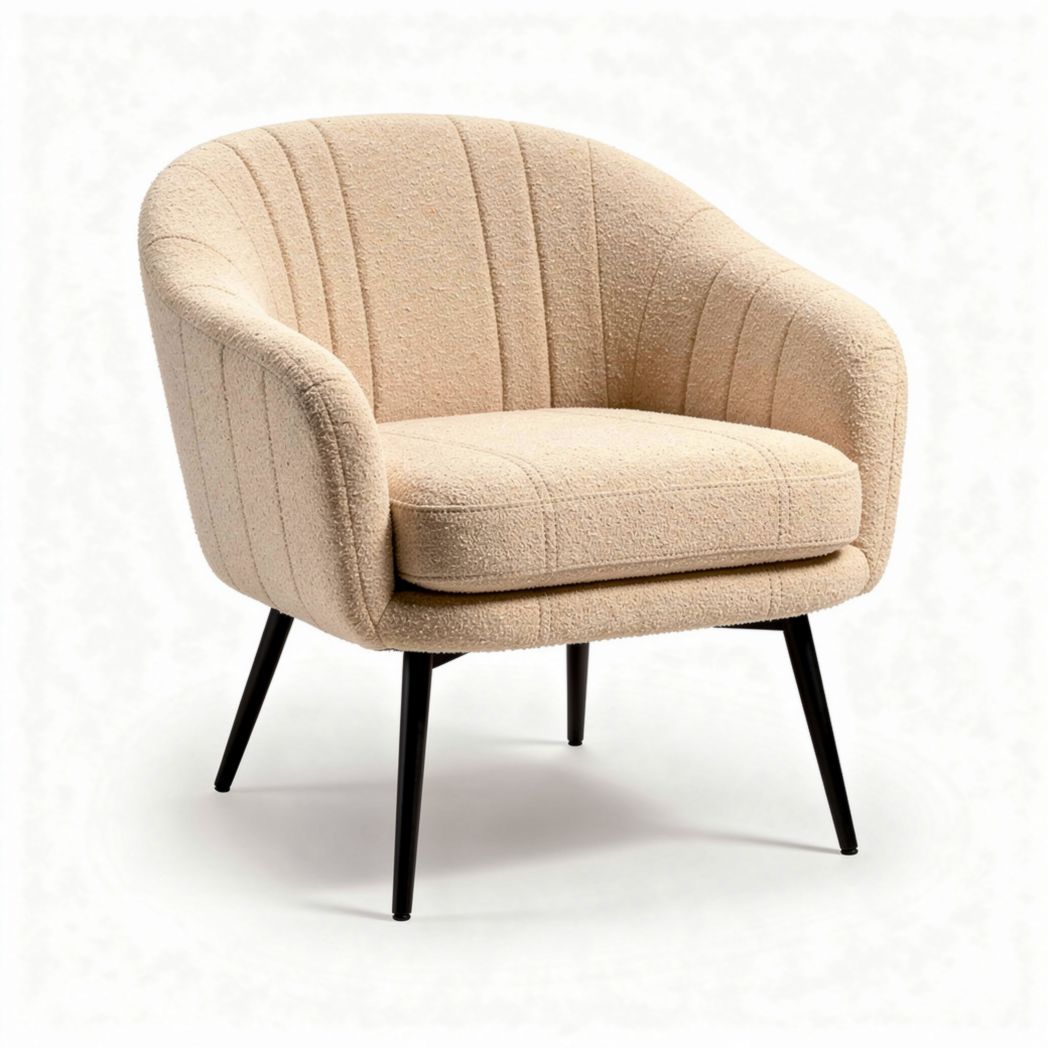 Poltrona in tessuto beige con struttura in metallo e dimensioni 75 x 75 x 70cm